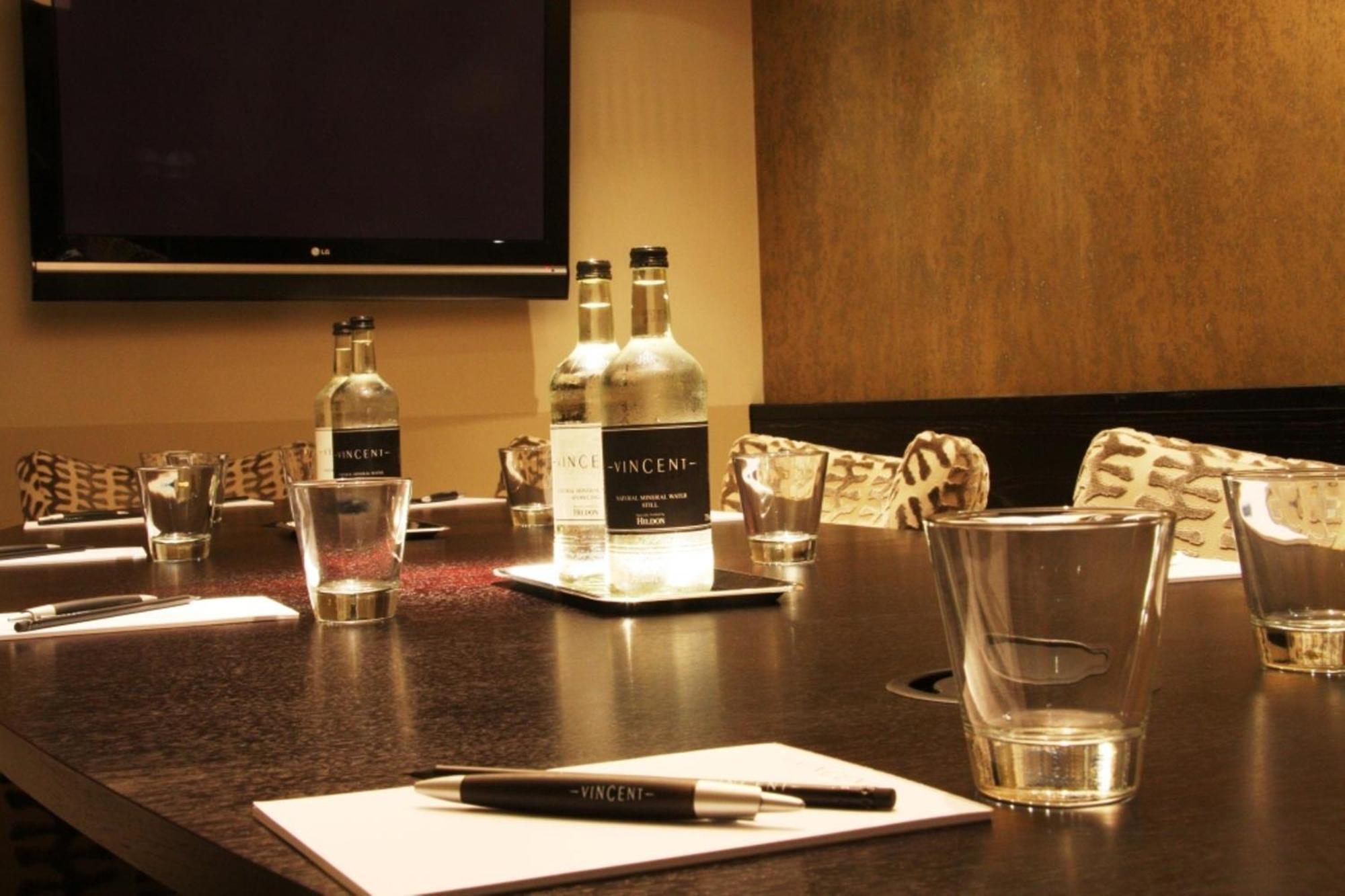 The Vincent Hotel Southport Bagian luar foto