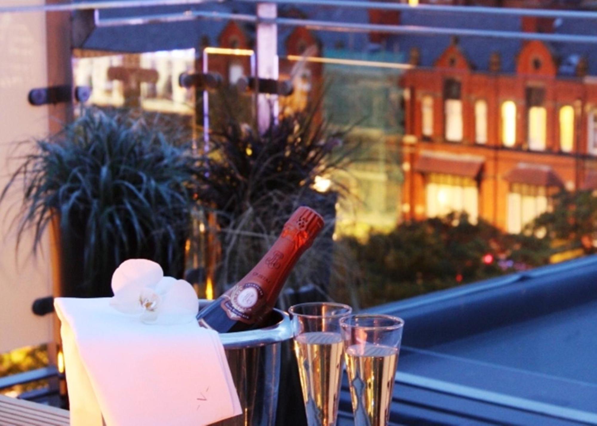 The Vincent Hotel Southport Bagian luar foto