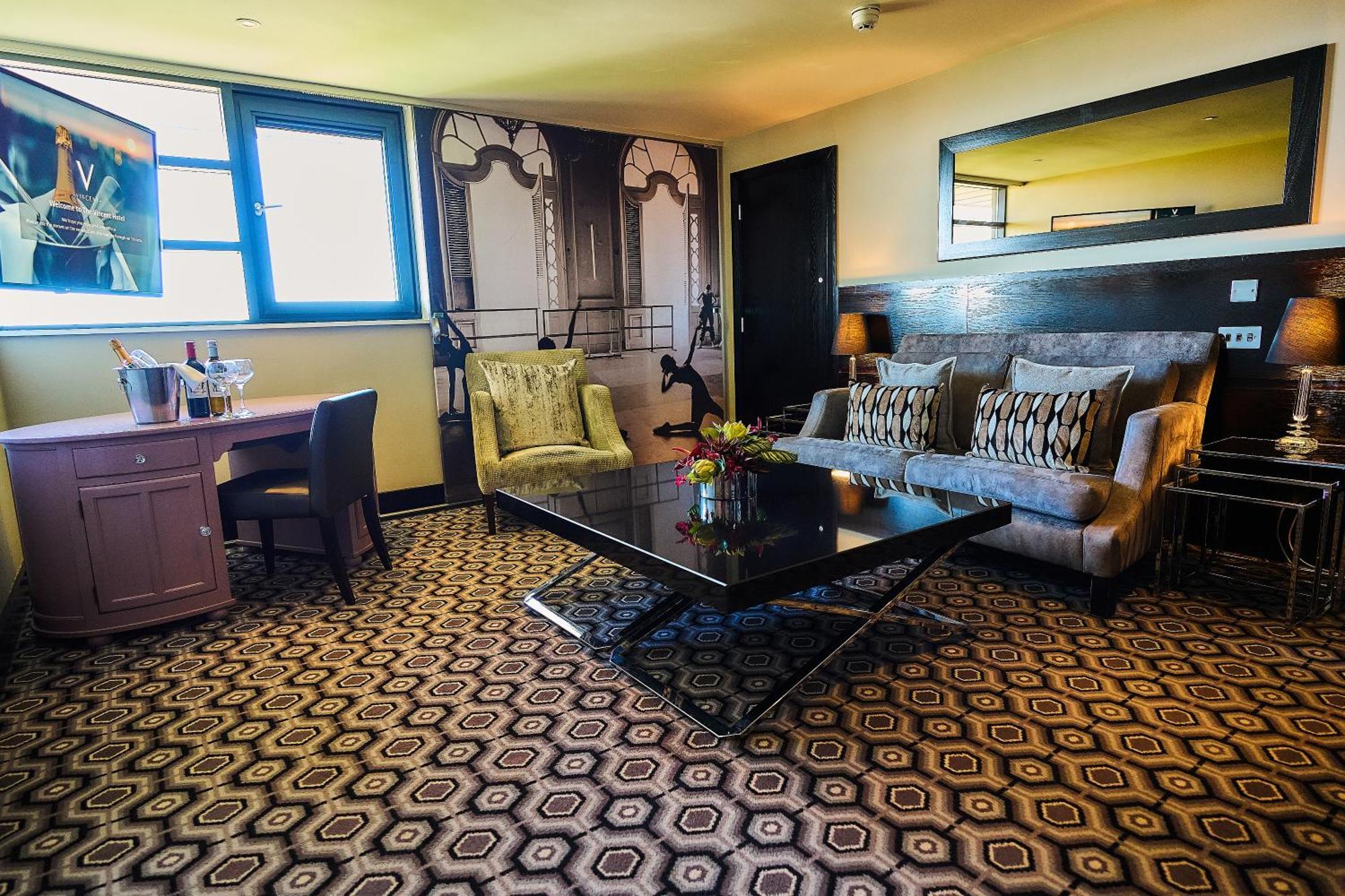 The Vincent Hotel Southport Bagian luar foto