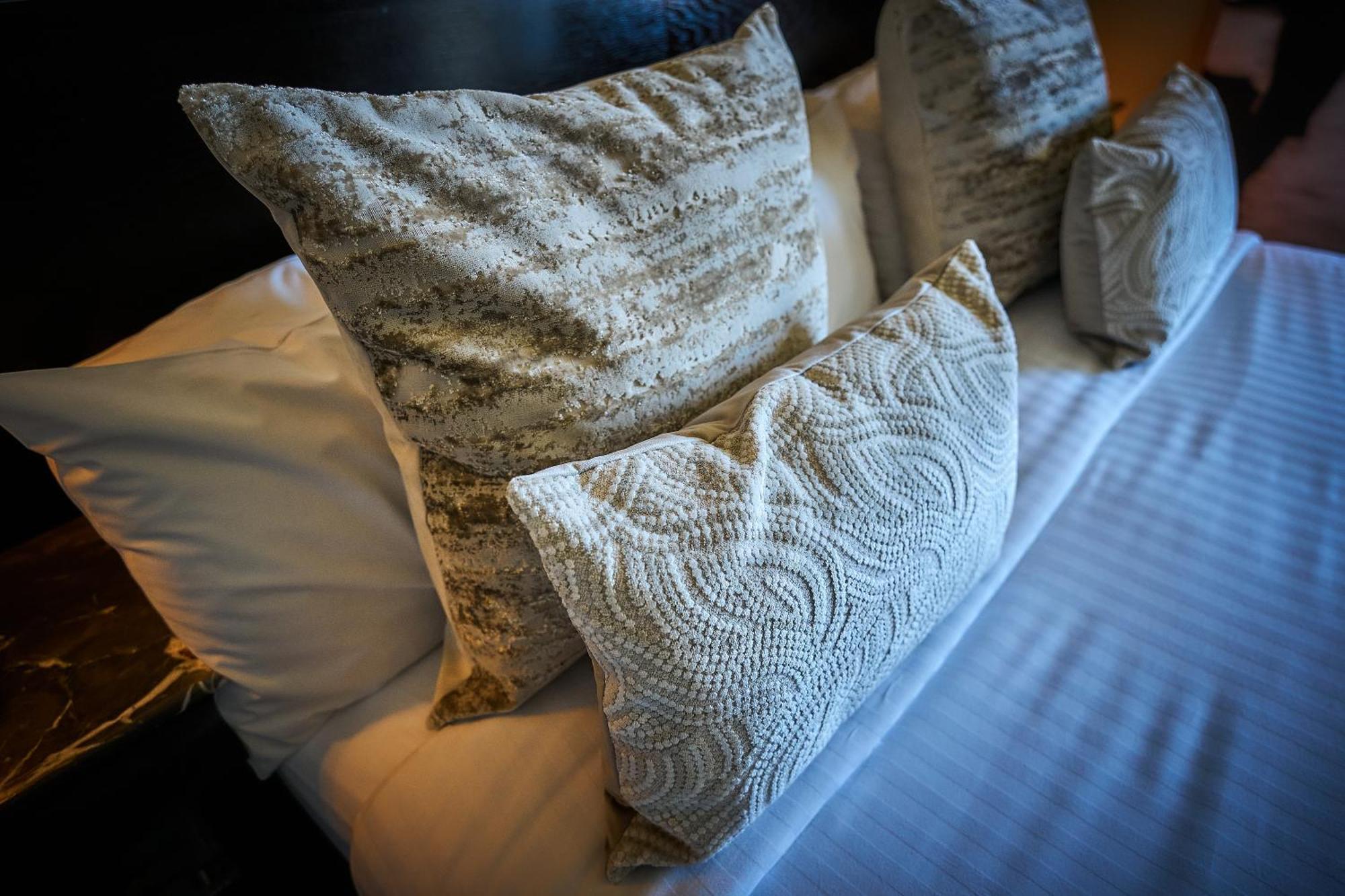 The Vincent Hotel Southport Bagian luar foto