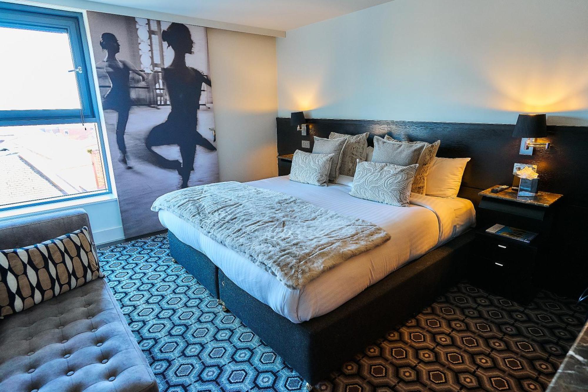 The Vincent Hotel Southport Bagian luar foto