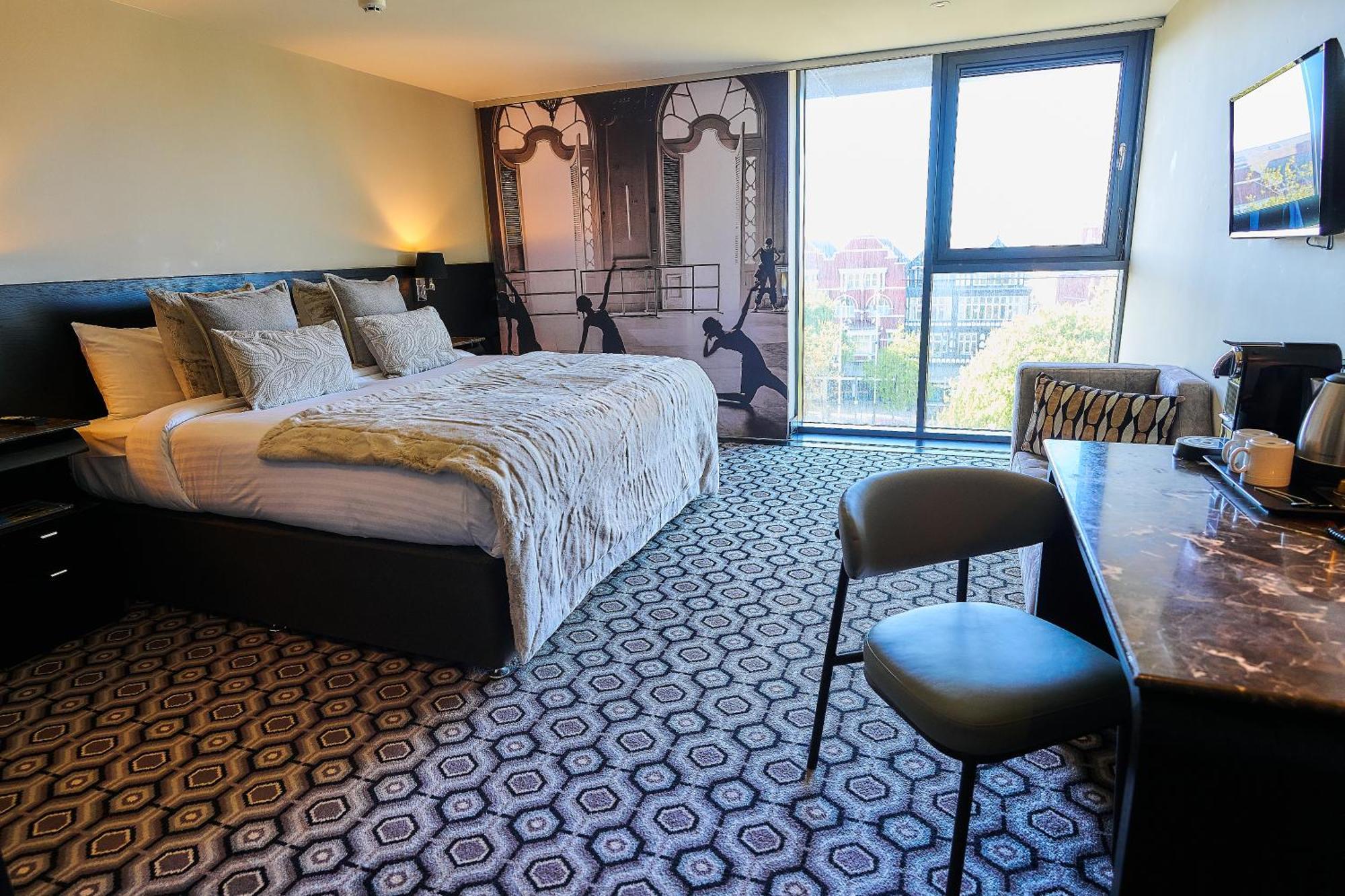 The Vincent Hotel Southport Bagian luar foto