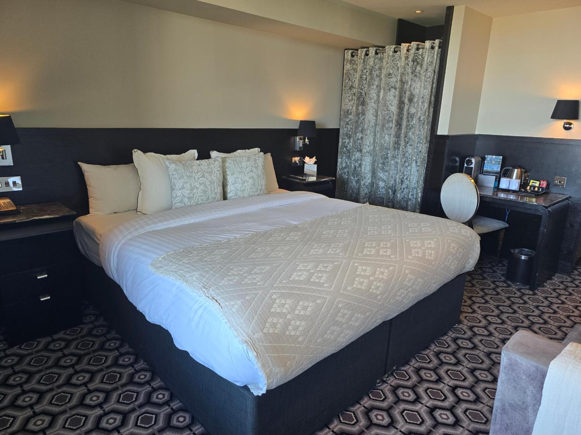 The Vincent Hotel Southport Bagian luar foto