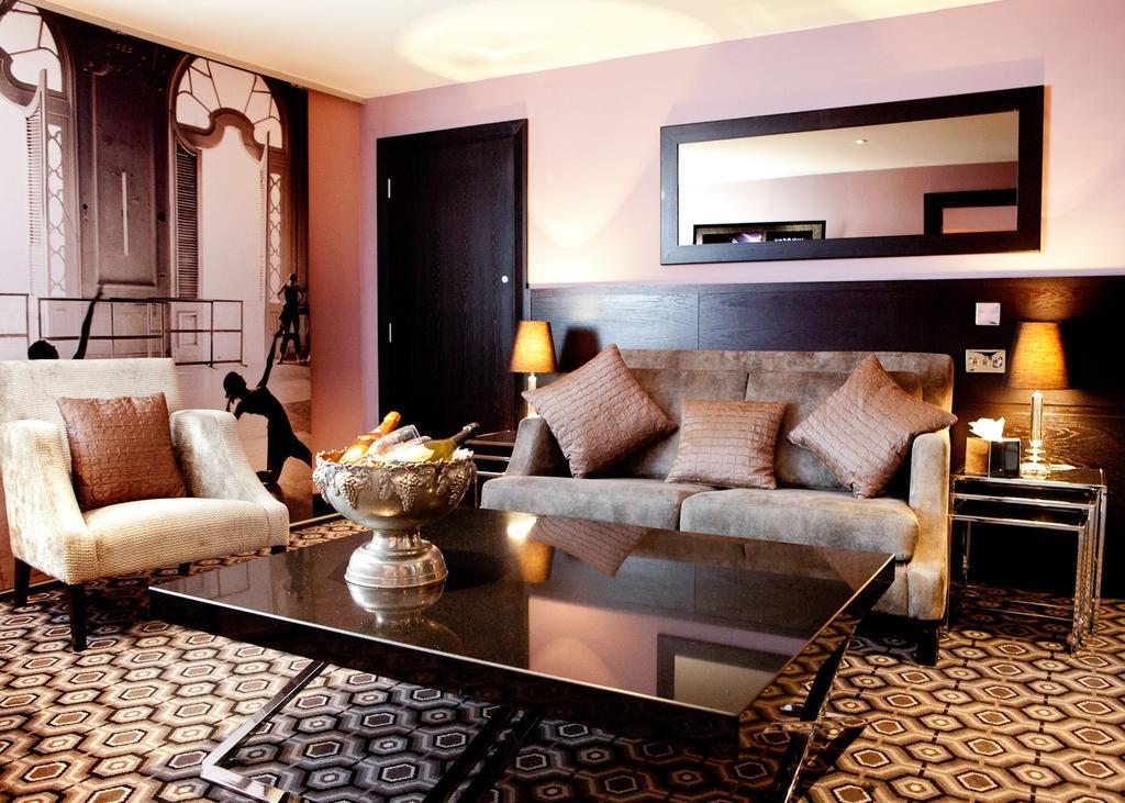 The Vincent Hotel Southport Bagian luar foto